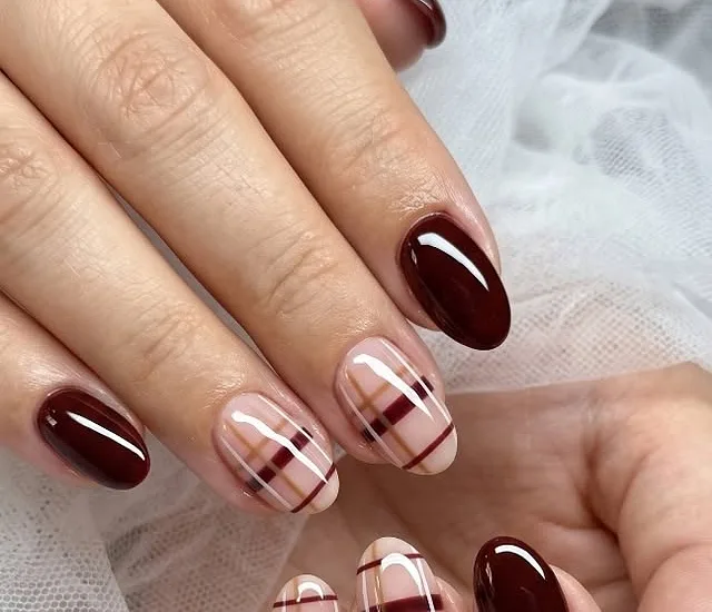 Burgundy plaid manicure, short and glossy